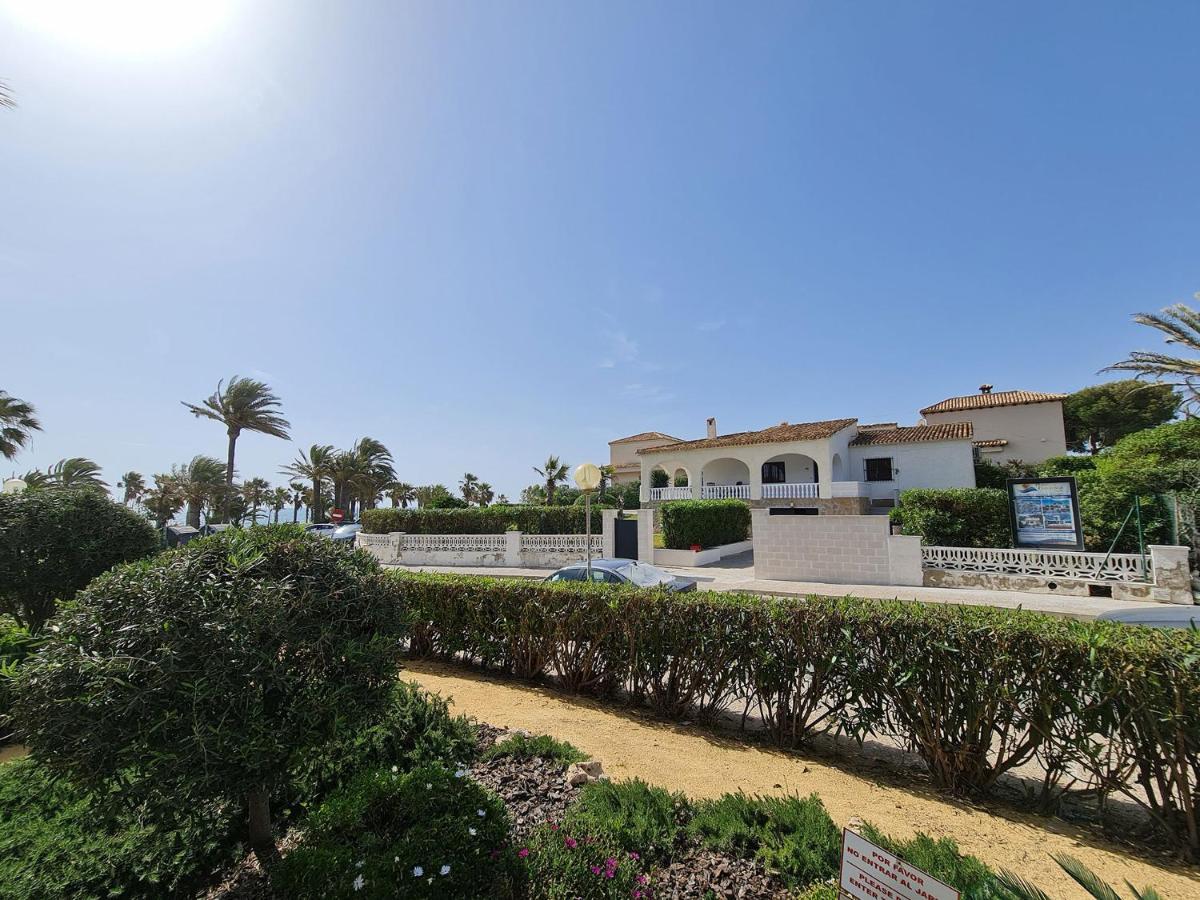 Villa On The Beach Playa Flamenca Orihuela Exterior photo