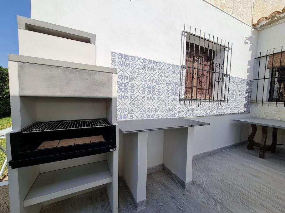 Villa On The Beach Playa Flamenca Orihuela Exterior photo